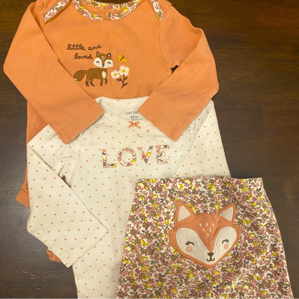 Baby Girl Clothes Carter's Size 9-12 Months Hardly Used Bonus Free White Sandals